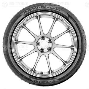 Yokohama Advan Fleva V701 225/35 R20 90W (2017)
