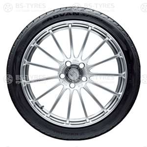 Yokohama Advan Sport V105 235/60 R18 107W